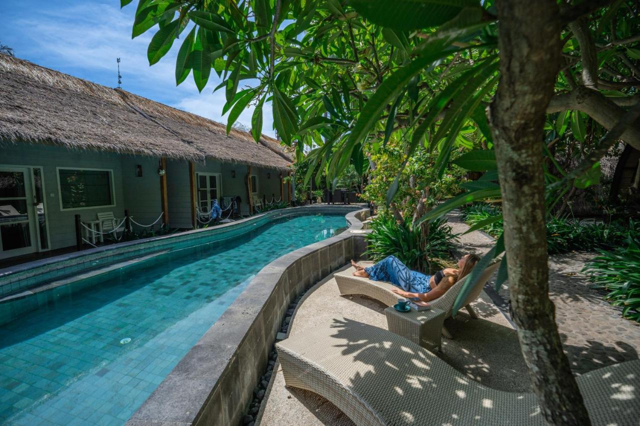 Manta Dive Gili Trawangan Resort Exterior photo